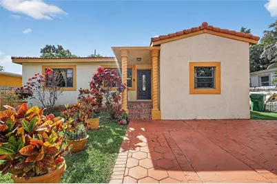 520 NE 111th St, Miami, FL 33161 - Photo 1