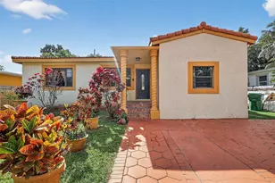 520 NE 111th St, Miami, FL 33161 - Photo 1