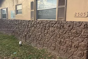 2505 NW 13th Ct, Fort Lauderdale, FL 33311 - Photo 1