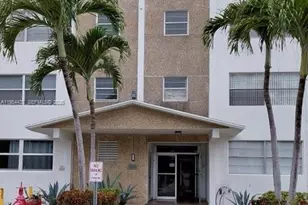 211 NE 8th Ave, Hallandale Beach, FL 33009 - Photo 1