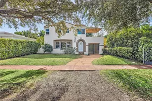 1524 Biarritz Dr, Miami Beach, FL 33141 - Photo 1