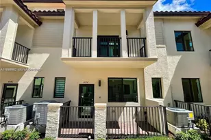 4536 NW 83rd Passage, Doral, FL 33166 - Photo 1