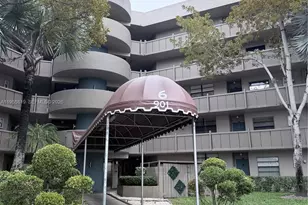 901 Colony Point Cir, Pembroke Pines, FL 33026 - Photo 1