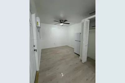 624 Mokena Dr, Miami Springs, FL 33166 - Photo 1