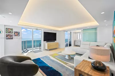 2401 Collins Ave #1402, Miami Beach, FL 33140 - Photo 1