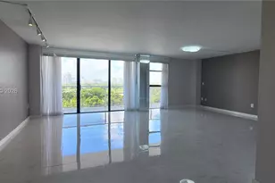 3701 N Country Club Dr, Aventura, FL 33180 - Photo 1