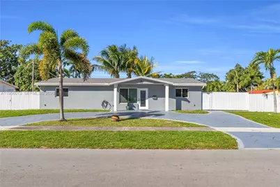 500 SW 64th Pkwy, Pembroke Pines, FL 33023 - Photo 1