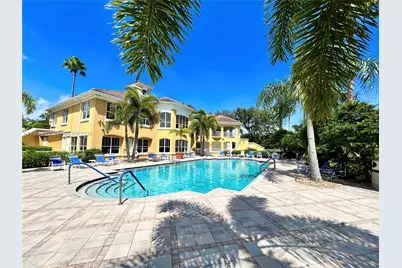 5050 Fairways Cir #E208, Vero Beach, FL 32967 - Photo 1