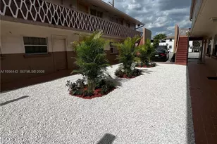 654 W 29th St, Hialeah, FL 33012 - Photo 1