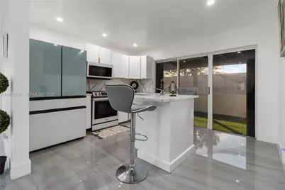 2502 NW 48th St, Tamarac, FL 33309 - Photo 1