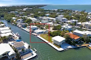 230 Jolly Roger Dr, Key Largo, FL 33037 - Photo 1