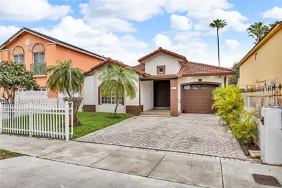 8211 NW 194th Ter, Hialeah, FL 33015 - Photo 1