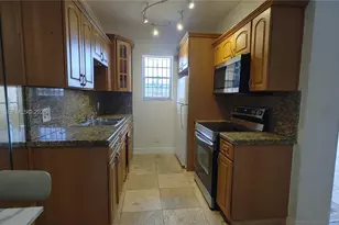 421 NE 1st St, Hallandale Beach, FL 33009 - Photo 1