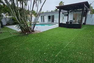 1421 N 65th Terrace, Hollywood, FL 33024 - Photo 1