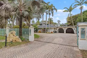14670 SW 69th Pl, Palmetto Bay, FL 33158 - Photo 1