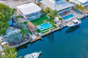 106 Plantation Ave, Key Largo, FL 33070 - Photo 1