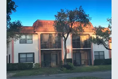 20815 NE 8th Ct #202-20, Miami, FL 33179 - Photo 1