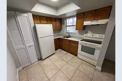 101 NE 41st St #A1, Oakland Park, FL 33334 - Photo 1