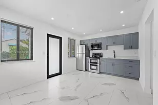 921 NW 22nd Ct, Miami, FL 33125 - Photo 1