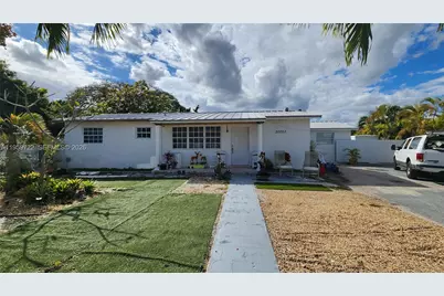 20022 SW 118th Ave, Miami, FL 33177 - Photo 1