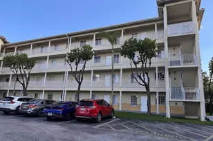 6940 NW 179th St, Hialeah, FL 33015 - Photo 1