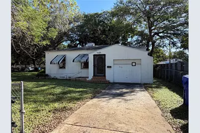 1070 NW 44th St, Miami, FL 33127 - Photo 1