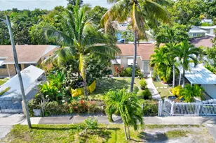 15700 NE 15th Pl, North Miami Beach, FL 33162 - Photo 1