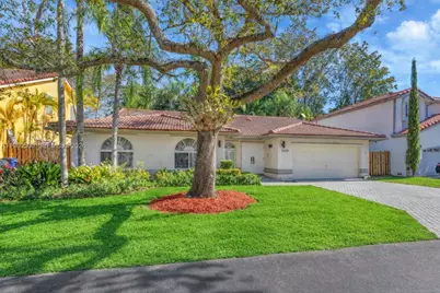 10635 SW 158th Pl, Miami, FL 33196 - Photo 1