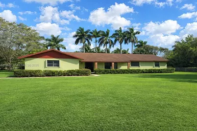 16981 SW 276th St, Homestead, FL 33031 - Photo 1