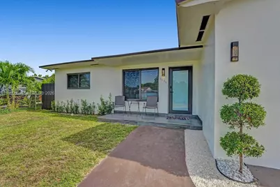 5636 SW 19th St, West Park, FL 33023 - Photo 1