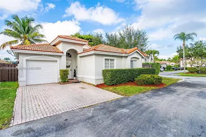 11276 NW 58th Ter, Doral, FL 33178 - Photo 1
