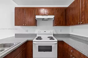 2437 W 78th St, Hialeah, FL 33016 - Photo 1