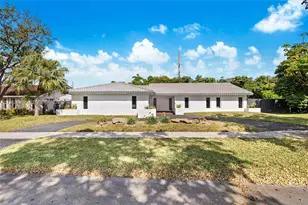 1925 NE 214th Terrace, Miami, FL 33179 - Photo 1