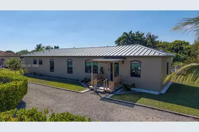 18860 SW 354th Ter, Homestead, FL 33034 - Photo 1