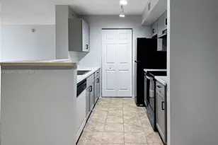 11133 SW 8th St, Pembroke Pines, FL 33025 - Photo 1