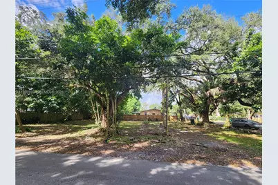 16330 NE 5th Ave, Miami, FL 33162 - Photo 1