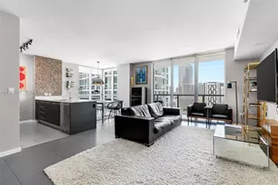 55 SE 6th St, Miami, FL 33131 - Photo 1