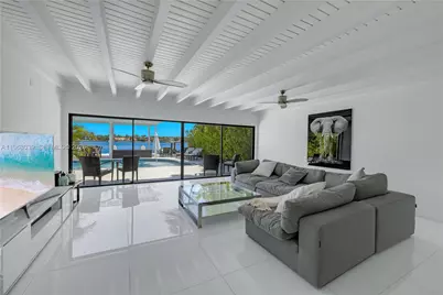 1405 Stillwater Dr, Miami Beach, FL 33141 - Photo 1