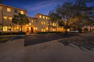 150 Jacaranda Country Club Dr, Plantation, FL 33324 - Photo 1
