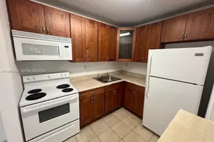 7220 NW 179th St, Hialeah, FL 33015 - Photo 1