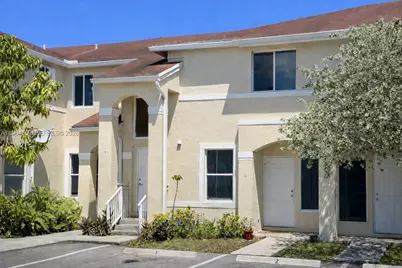 835 NE 212th Ter #4, Miami, FL 33179 - Photo 1