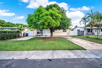 2771 NW 8th St, Pompano Beach, FL 33069 - Photo 1