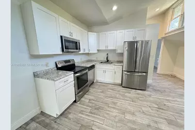 605 S J St #3, Lake Worth, FL 33460 - Photo 1