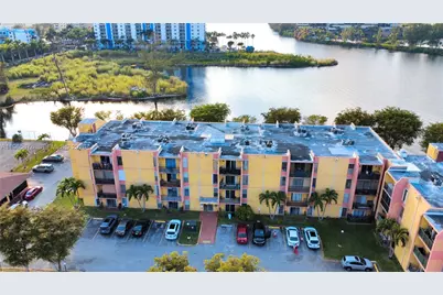 4805 NW 7th St #302-15, Miami, FL 33126 - Photo 1