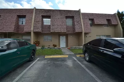 5040 SW 13th St #5040, North Lauderdale, FL 33068 - Photo 1