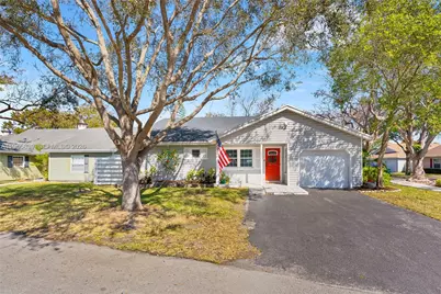 14911 SW 139th Pl, Miami, FL 33186 - Photo 1
