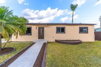 18765 SW 316th Ter, Homestead, FL 33030 - Photo 1