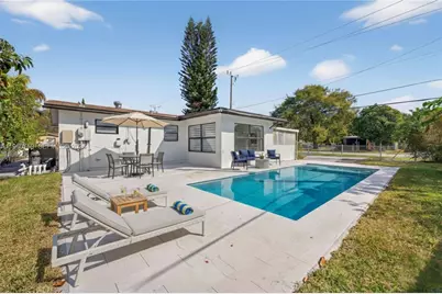 190 NE 173rd St, Miami, FL 33162 - Photo 1