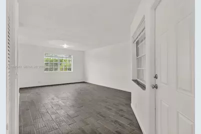 8621 SW 5th St #201, Pembroke Pines, FL 33025 - Photo 1