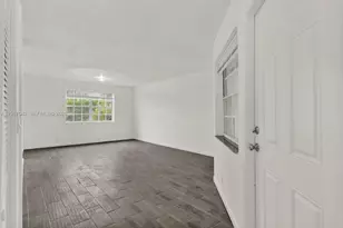 8621 SW 5th St, Pembroke Pines, FL 33025 - Photo 1